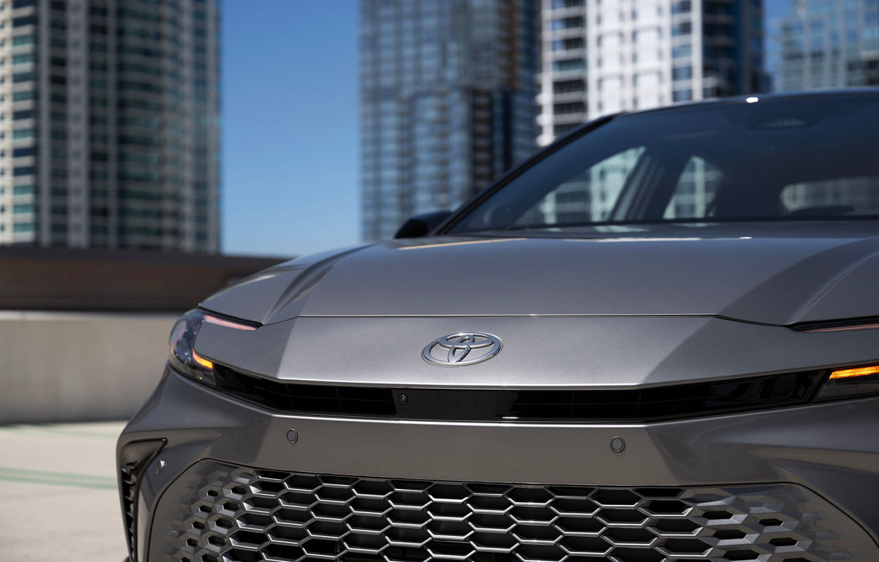 2025 Camry XSE AWD HeavyMetalBlackRoof 016